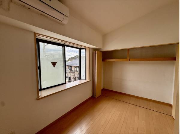 クローゼット完備の居室