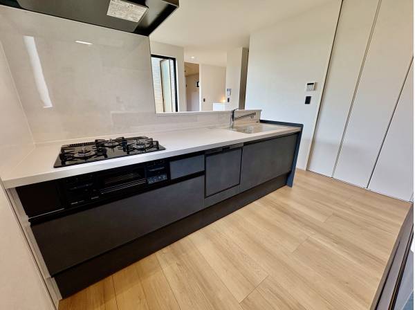 料理スペースも広いので、毎日の料理も楽しくなりますね！