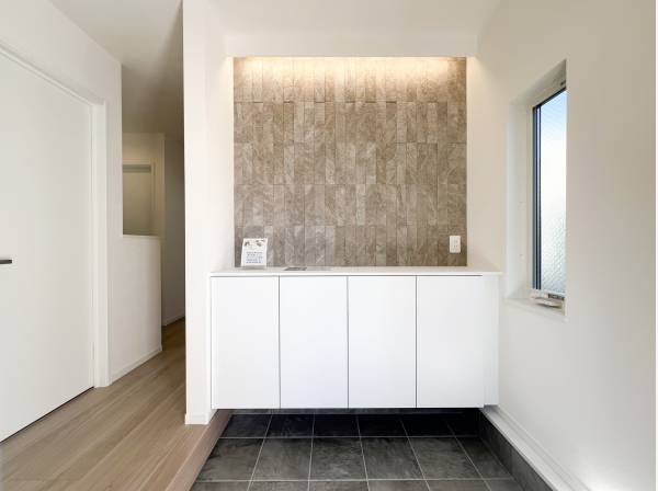 玄関も広いです