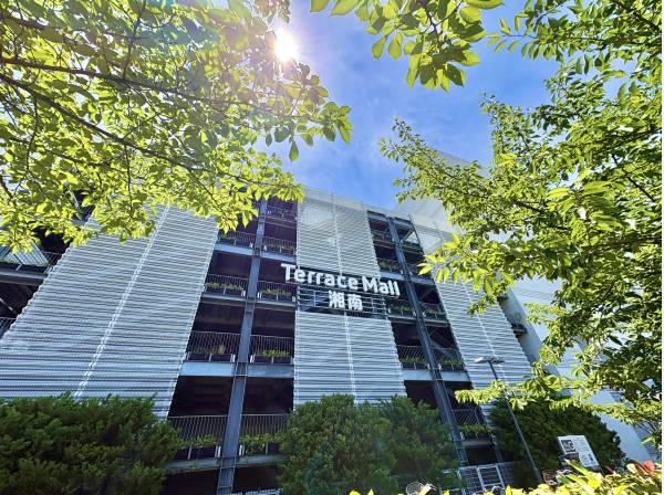テラスモール湘南まで徒歩18分　約1380ｍ