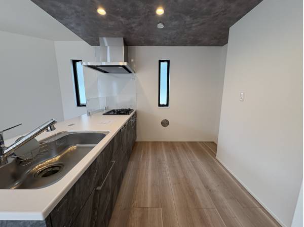 キッチンも広いですよ！