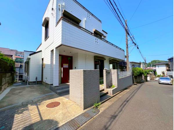 高級感漂うクールなお家でございます♪