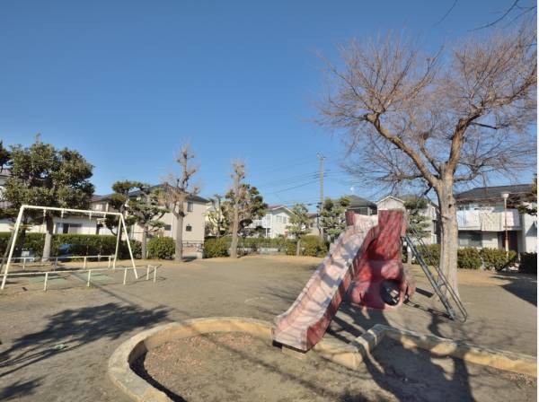 高田第二公園まで徒歩6分（約450m）