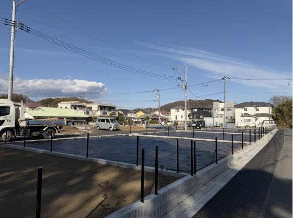 現地西方向から現場方面を撮影