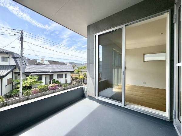 抜け感のあるインナーバルコニー