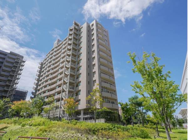 緑豊かな公園が点在し駅からすぐとは思えない豊かな魅力的な環境