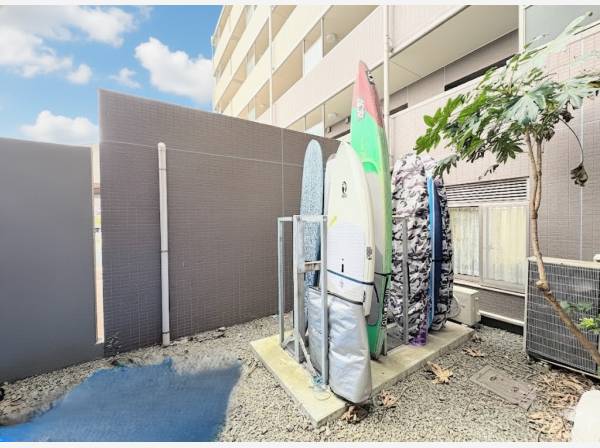 サーフボード置き場もあります