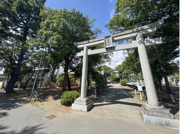 小和田熊野神社まで徒歩2分（約110m）