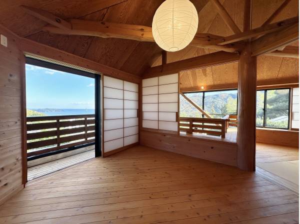 この非日常空間を現地でご覧下さい！