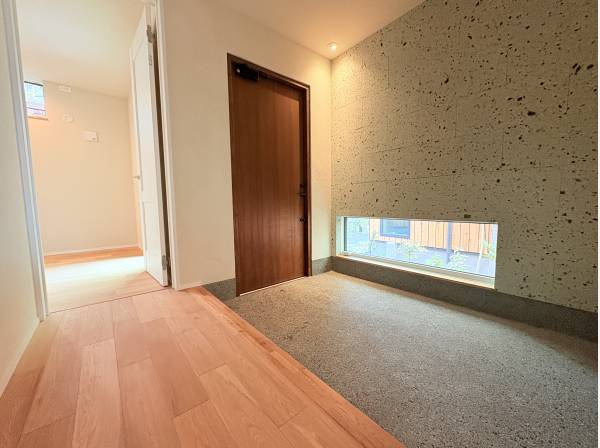 玄関を開けるとお部屋全体が温かく、断熱性の良さが伝わりました。