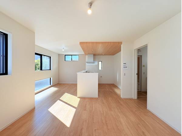 床暖房完備のリビング・ダイニング