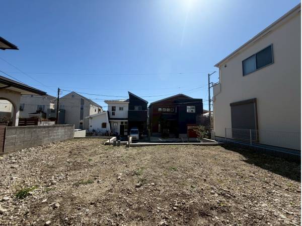 土地面積約169.36㎡(約51.23坪)と大変広々としております！