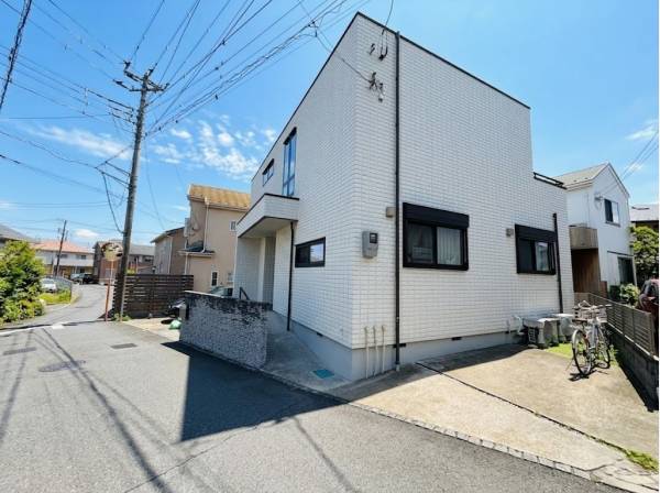 敷地面積約53.9坪のゆとりある広さです