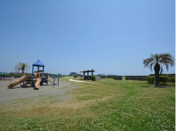 湘南海岸公園まで約800m・徒歩10分