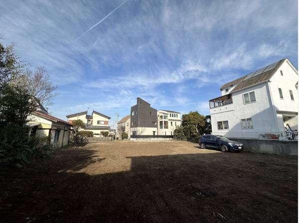 建物撤去後はスッキリ、広々土地に！！