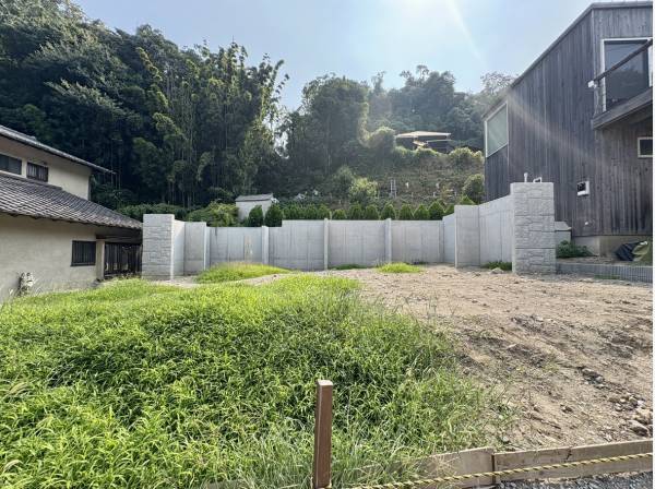 防護壁を施工済みのため、理想のお住まいを建築できます♪