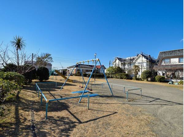 かもめ公園まで徒歩7分（約550m）