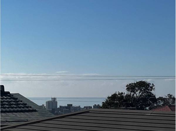 現地ルーフバルコニーレベルからの眺望です。ルーフバルコニーは約20帖