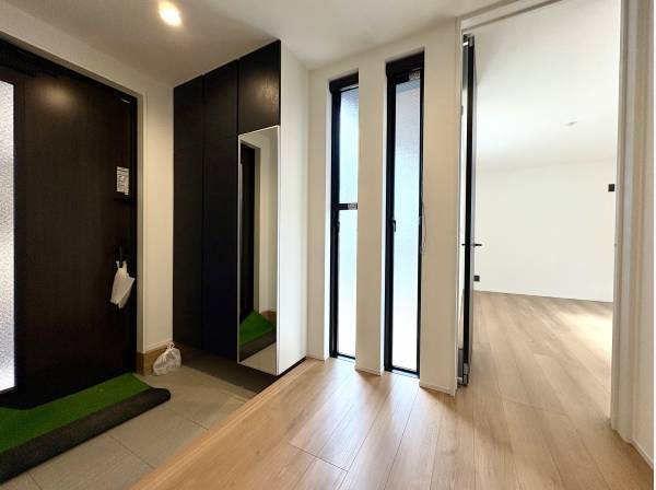 ゆったりとした玄関スペース