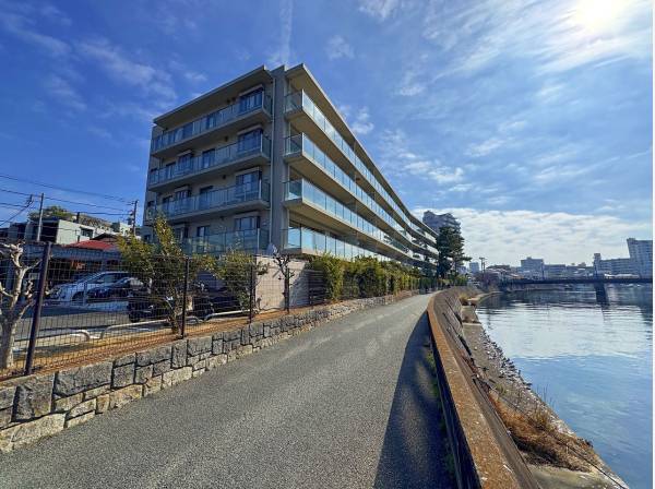 低層マンションならではの魅力ある物件でした！
