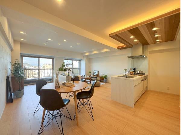 インテリアの一部のように海が寄り添います