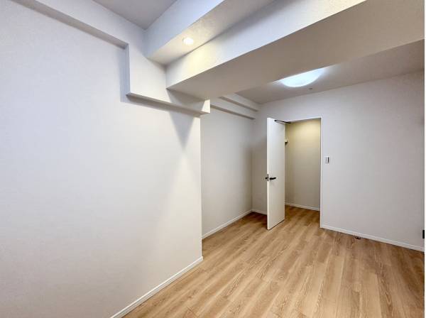 洋室は全部で3室ございます。