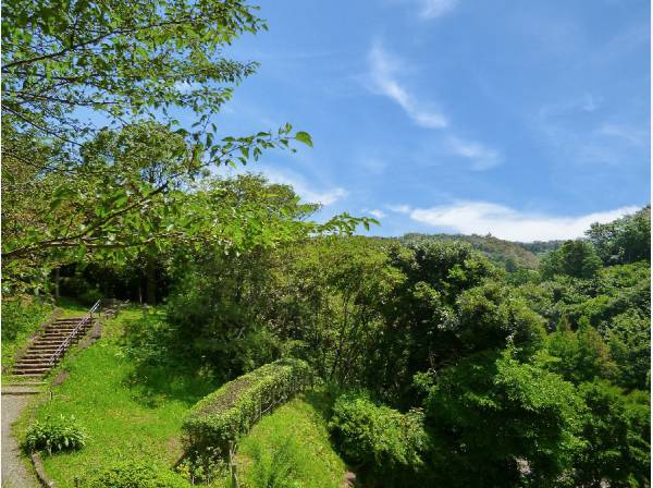 鎌倉中央公園まで約500m・徒歩約7分