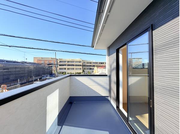 開放感のあるバルコニー