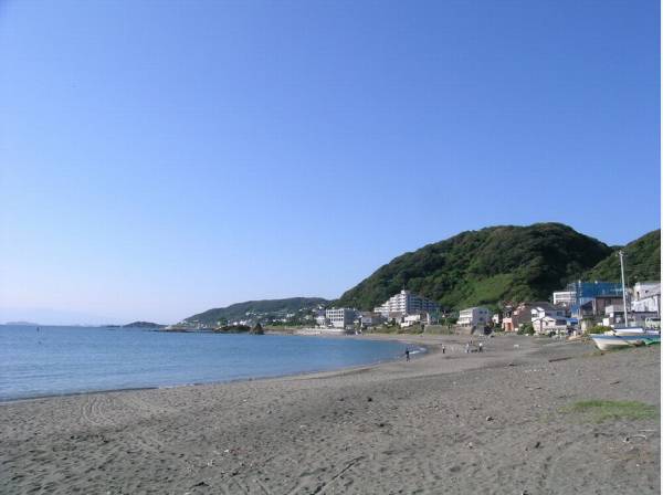 秋谷海水浴場までは徒歩約９