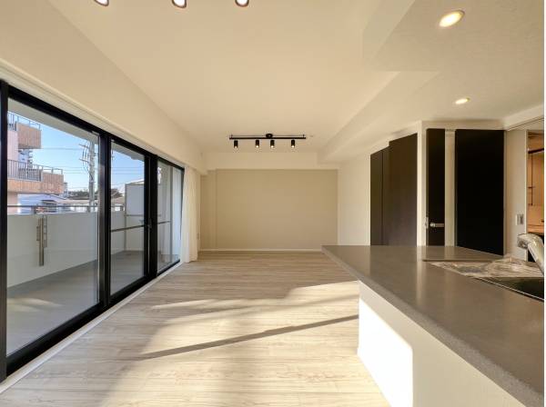 約17帖のリビング