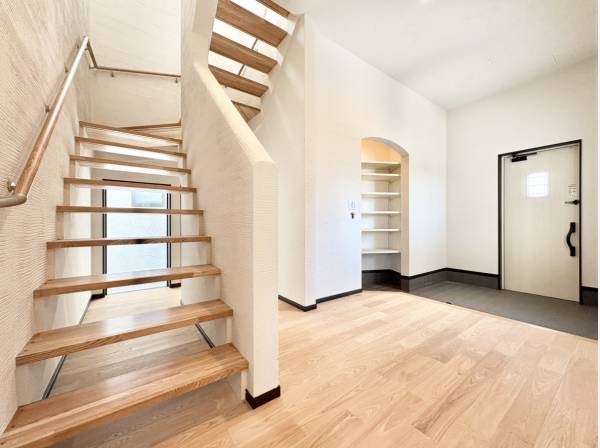 ゆったりとした広さの玄関ホール