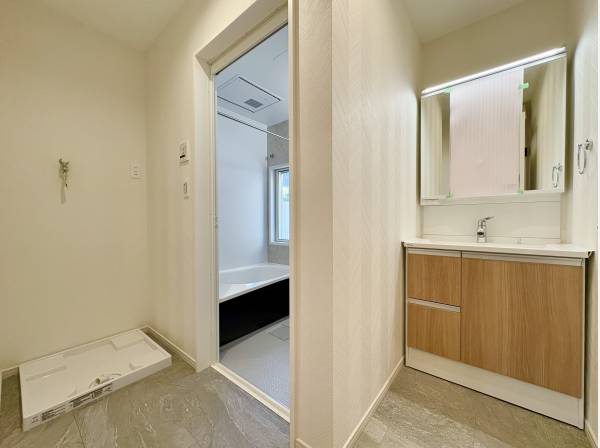 パウダールーム・バスルーム