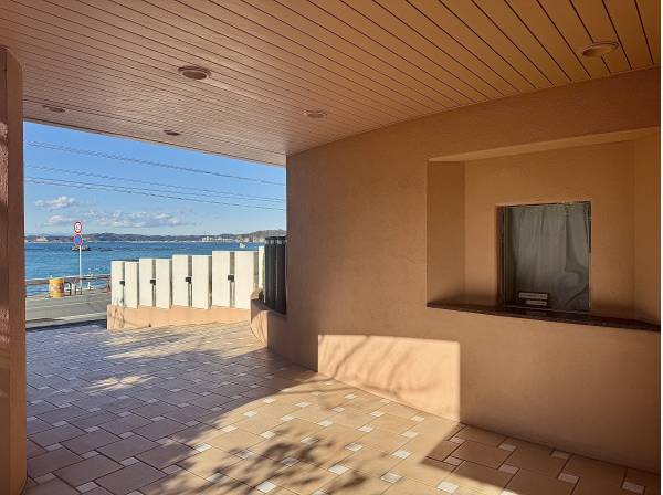 リゾートを思わせる上質なエントランス