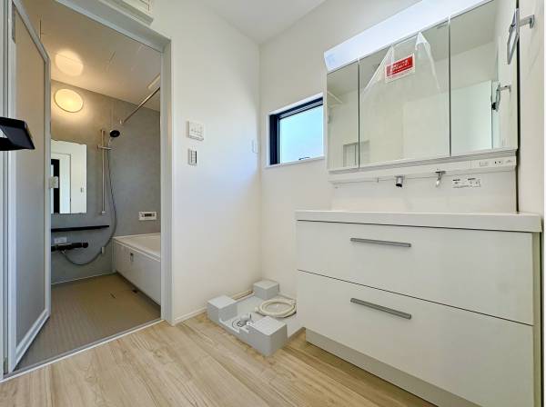 パウダールーム・バスルーム