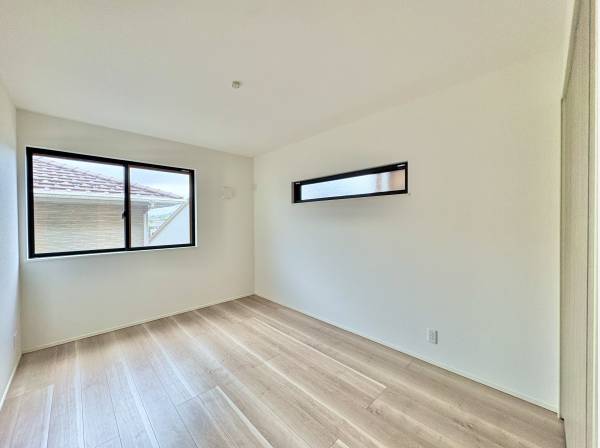 採光が確保できた洋室です、くつろぎのひと時を過ごしください