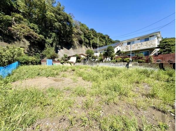 敷地面積が53坪もあるため、カースペースもゆとりある2台です！