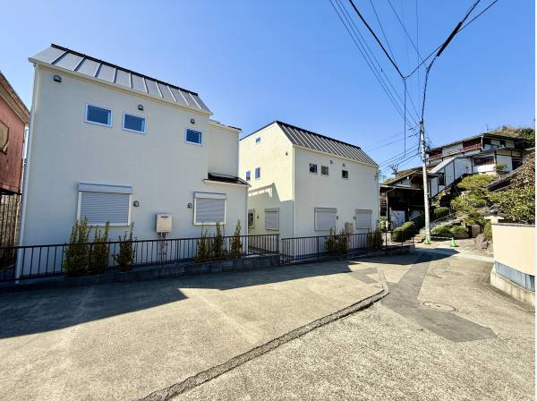 北側は建物がなく開放的です。