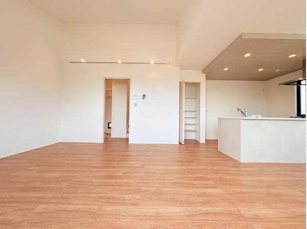 天井も高く、開放感があります！