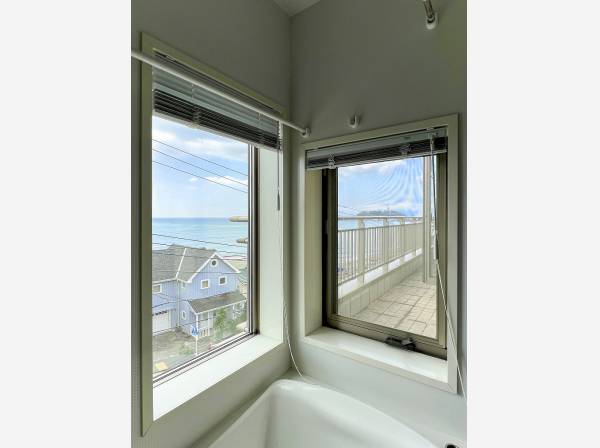 夜はシーキャンドルの灯りに癒されてくださいね♪