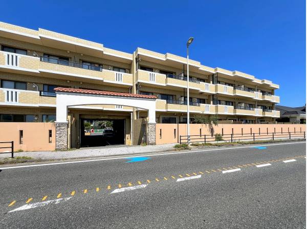 R134沿いの低層マンション
