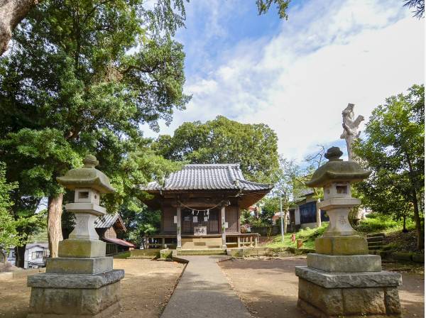 五霊神社まで徒歩15分（約1.2km）
