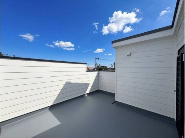 ルーフバルコニー