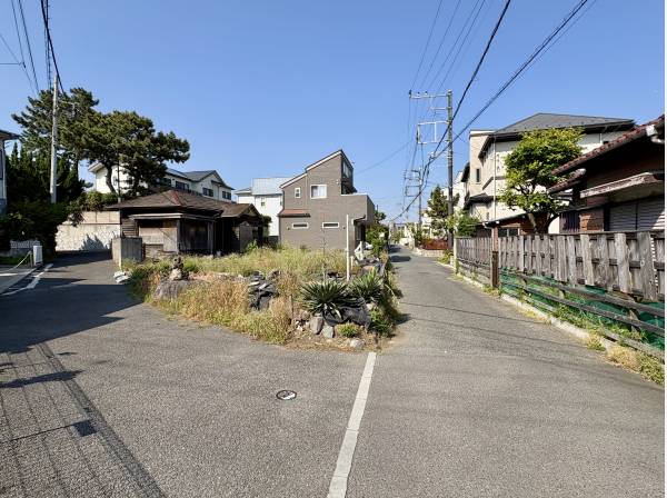 鵠沼海岸駅徒歩6分の立地です。