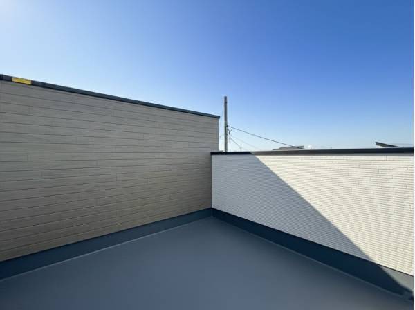 開放感ある屋上ルーフバルコニー