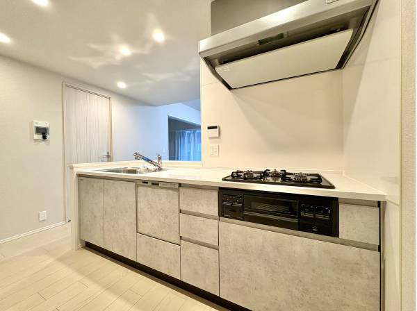 対面式システムキッチン