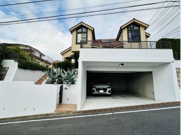 間口が広く、素敵なファサード