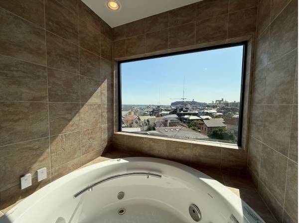 贅沢なビューバス