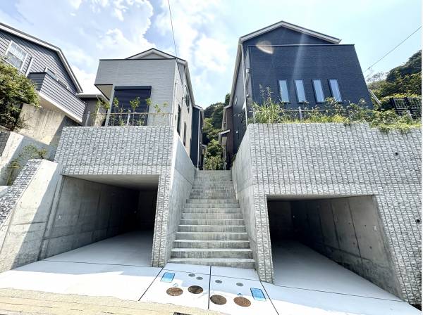 右側の戸建の紹介です！
