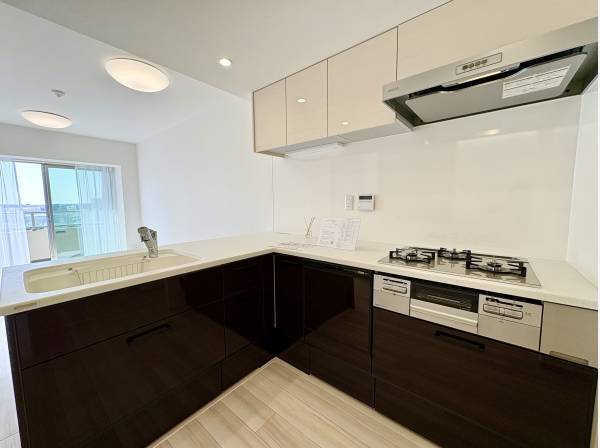 キッチンはＬ字タイプです