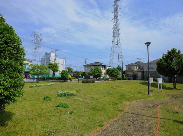 上谷戸第二公園まで徒歩14分（約1.1km）